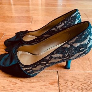 FIONI Black lace pumps shoes